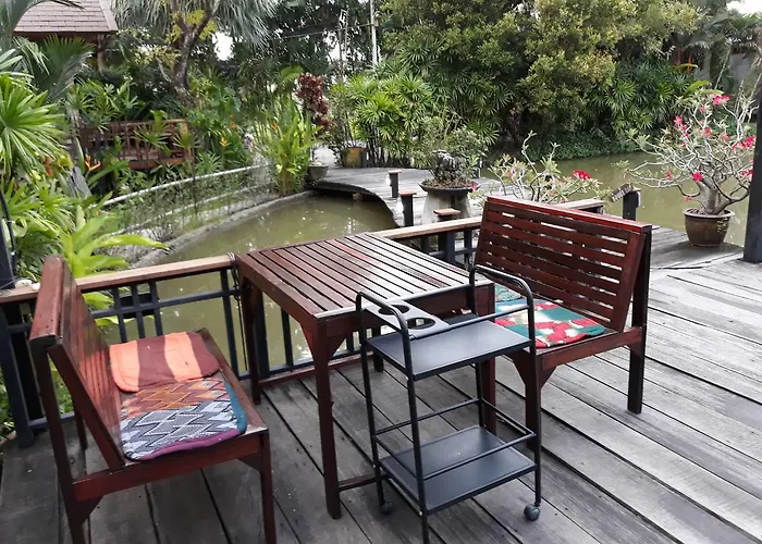 Khun-nai Garden View 3*