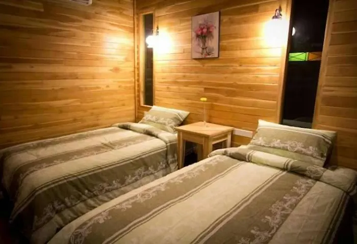 Khun-nai Garden View Resort 3*