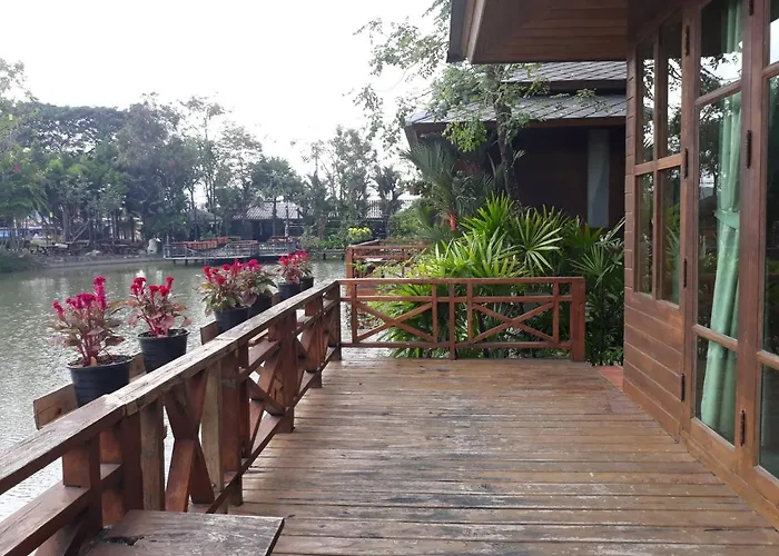 Khun-nai Garden View 3*